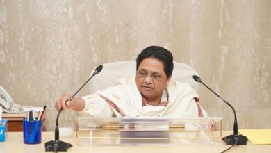 BSP supremo Mayawati, concerned over the unlikely results of Delhi Assembly elections, called a meeting.