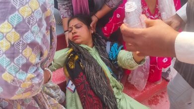 Journalist Mitali Rastogi faints at protest site, video of attack on family goes viral