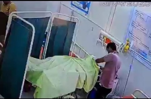 Kundal (earring) stolen from dead body, ward boy caught in CCTV, absconding