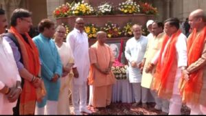 Lucknow: CM Yogi paid tribute to former Prime Minister Chaudhary Charan Singh on his death anniversary