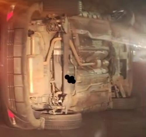 Lucknow: Drunk youth's car overturned near Deputy Chief Minister's residence, major accident averted