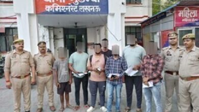Lucknow: Gudamba police returned lost mobiles, brought smiles back on people's faces - won public trust