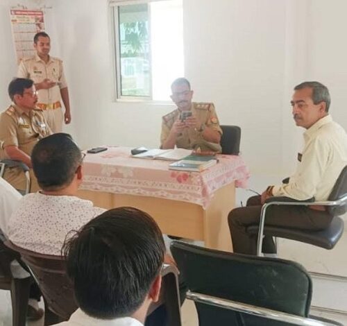 Lucknow: Solution day organized in Sarojini Nagar police station premises, revenue related problems were heard