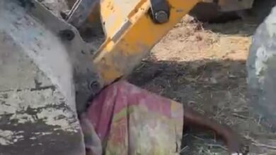 Lucknow: Body of a youth found buried under a JCB in Sakra village of Kakori area, murder suspected