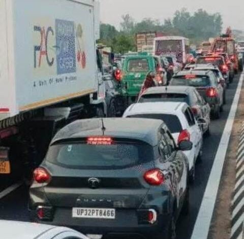 Lucknow Hours long traffic jam on Kanpur road, vehicles struggled from evening till night