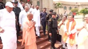 Lucknow: CM Yogi paid tribute to former Prime Minister Chaudhary Charan Singh on his death anniversary