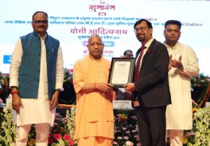 Lucknow: CM Yogi inaugurated and laid the foundation stone of education schemes, 139 Kasturba schools got new gift