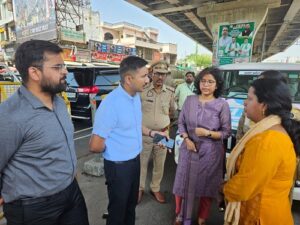 Lucknow: DM Visakh's big campaign, 31 beggars rescued, initiative to free the city from begging