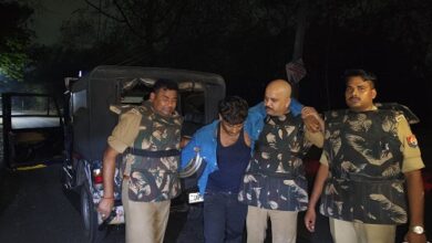 Lucknow: Alambagh police's swift action, robber shot in leg in encounter, accused Anees was wanted in 22 cases