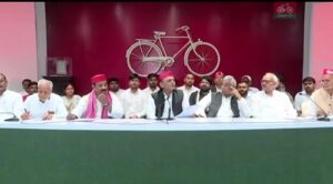 Lucknow: Akhilesh Yadav furious over irregularities in teacher recruitment, said – BJP government is ruining the education department as part of a conspiracy