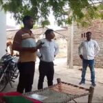 Gonda: Bank employee who came to collect money from farmers behaved indecently, victim lodged complaint in police station