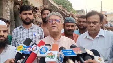 Demolition of dilapidated buildings in Old Fish Market and Refugee Market begins, modern shopping complex to be built