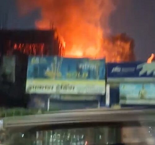 Lucknow: Panic due to fire in a newly constructed house near Kanpur Road Chungi