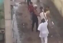 Agra: Violence after a dispute between two parties in Achhnera village, widow woman's house attacked with sticks, six named