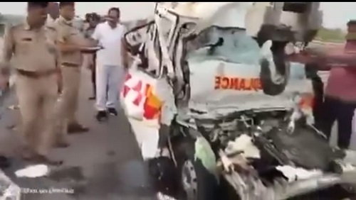 UP: Tragic accident on Purvanchal Expressway, 5 killed in collision between ambulance and pickup
