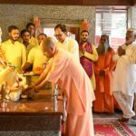 Gorakhpur: CM Yogi reached Gorakhnath temple, took blessings of Baba Gorakhnath