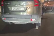 Lucknow: Stunt car drivers are inviting death at 1090 crossing, lives of pedestrians are also in danger!