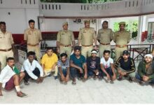 Nine arrested in a case of assault outside Mohanlalganj police station, case registered against 11 named accused