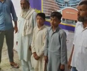 ЁЯФ┤ Breaking News Lucknow: Two innocent children who had fled from Bahraich were found in Lucknow, Wazirganj police reunited them with their families safely