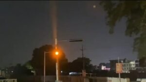 Breaking: 90 feet wide 'Divya Gate' is being built at Hanuman Gufa Chauraha in Ayodhya, new grandeur is being prepared to welcome Ram devotees