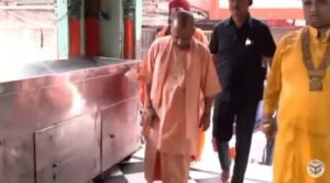 Ayodhya: CM Yogi Adityanath visited Hanumangarhi, will worship in Ramlala's court