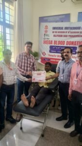 Successful organization of blood donation camp at Lok Bandhu Raj Narayan Joint Hospital Lucknow on World Brotherhood Day