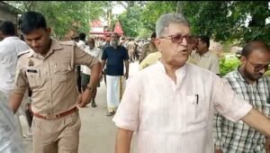 Breaking News: Protests increased in Gaddopur over bypass railway line, BJP MLA Ved Prakash Gupta met the victims