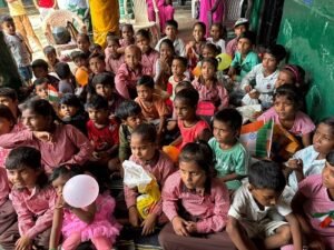 Bharat Vikas Parishad Hathras branch celebrated Independence Day, flag hoisting took place at two places