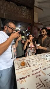 Anurag Kashyap, Aishwarya Thackeray and Vedika Pinto reached Lucknow's Pratibha Theater, promoted Nishanachi