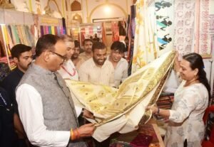 Navratri-Dussehra Special Collection: Deputy Chief Minister Brijesh Pathak inaugurated the 'New Craft Silk India Exhibition 2025'